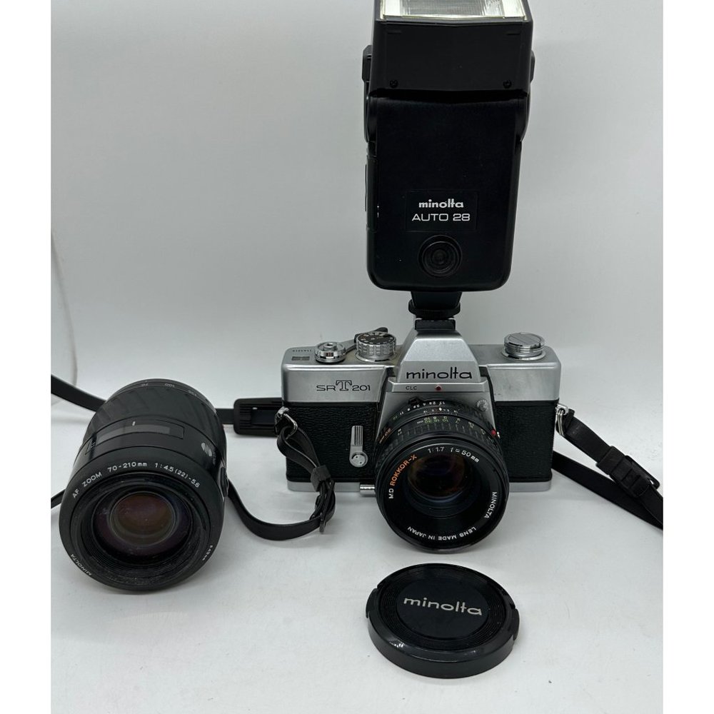 VTG Minolta SRT201 Camera 35mm Film Auto 28 Flash AF 70-210 Lens Japan